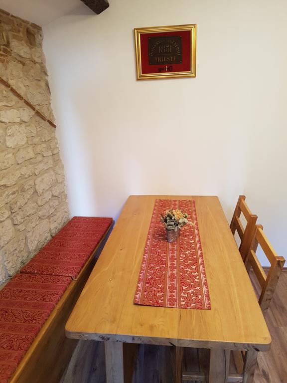 Antique Apartment Arsenale Rovinj Eksteriør bilde