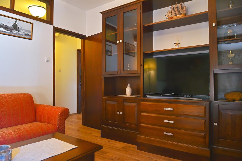 Antique Apartment Arsenale Rovinj Eksteriør bilde