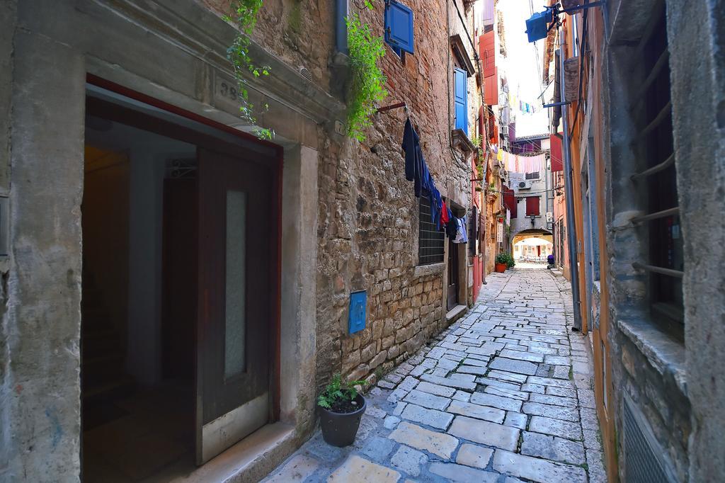 Antique Apartment Arsenale Rovinj Eksteriør bilde